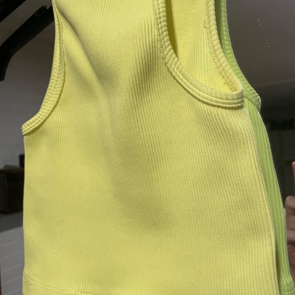 Free people movement neon yellow tank size XS/S - Picture 3 of 3